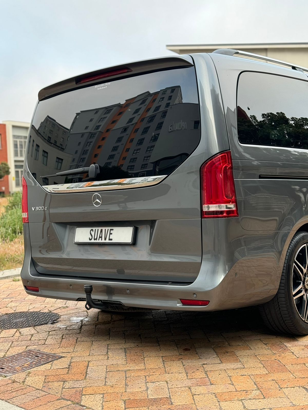 Mercedes Benz V300d - Grey